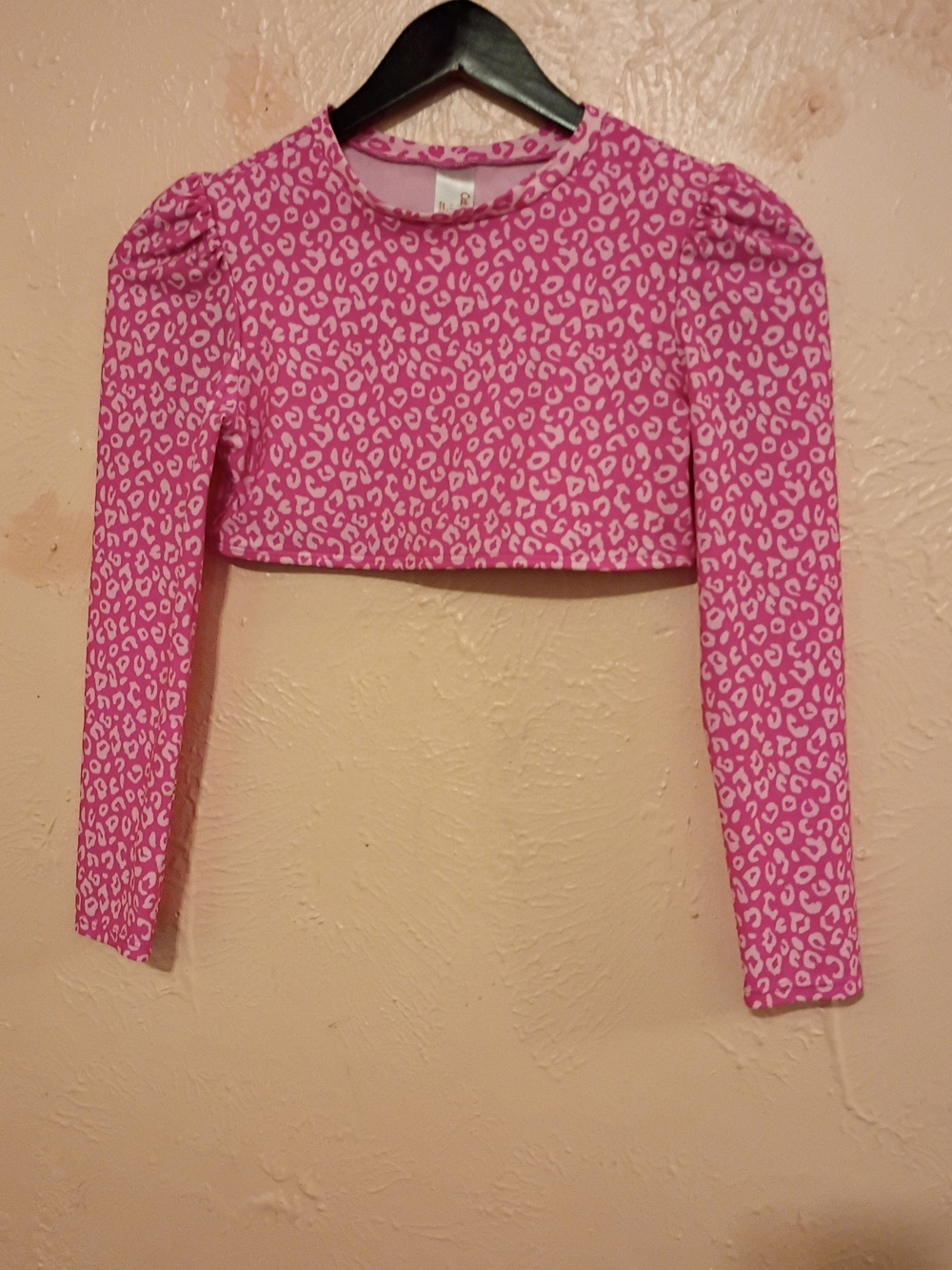 Cat & Jack Pink Leopard Print Long Sleeve Crop Top